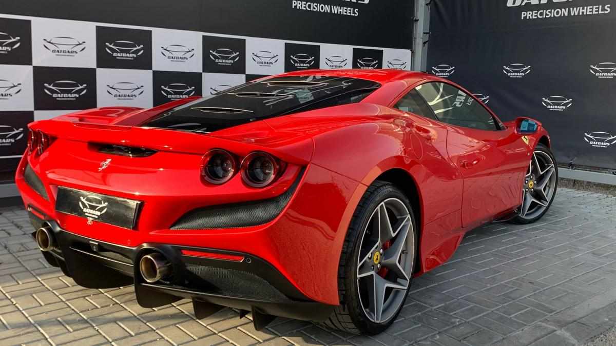 ferrari-f8-tributo-3-9-v8-2021-gasolina-3902cc