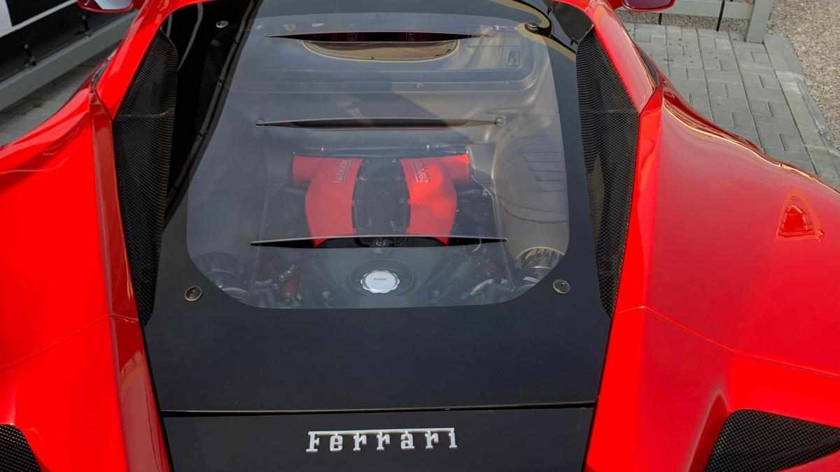 ferrari-f8-tributo-3-9-v8-2021-gasolina-3902cc