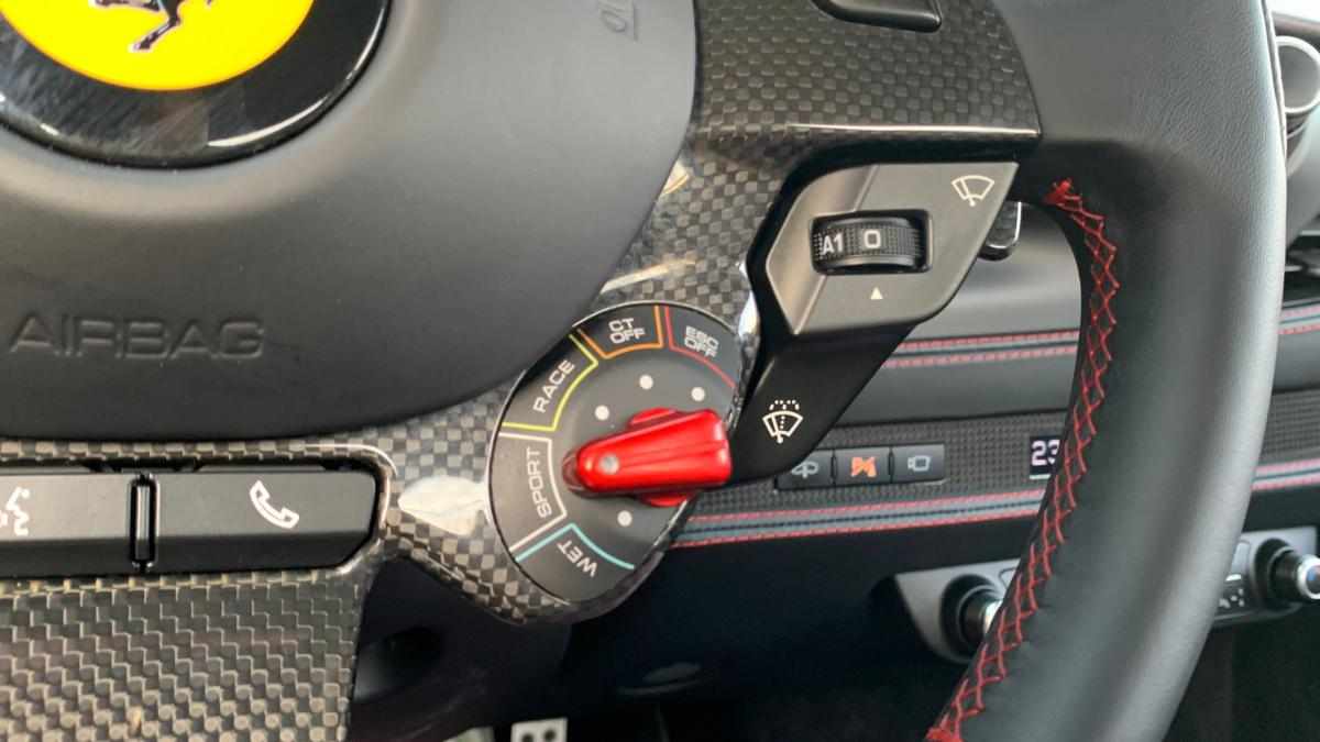 ferrari-f8-tributo-3-9-v8-2021-gasolina-3902cc