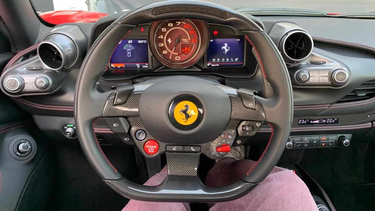 ferrari-f8-tributo-3-9-v8-2021-gasolina-3902cc