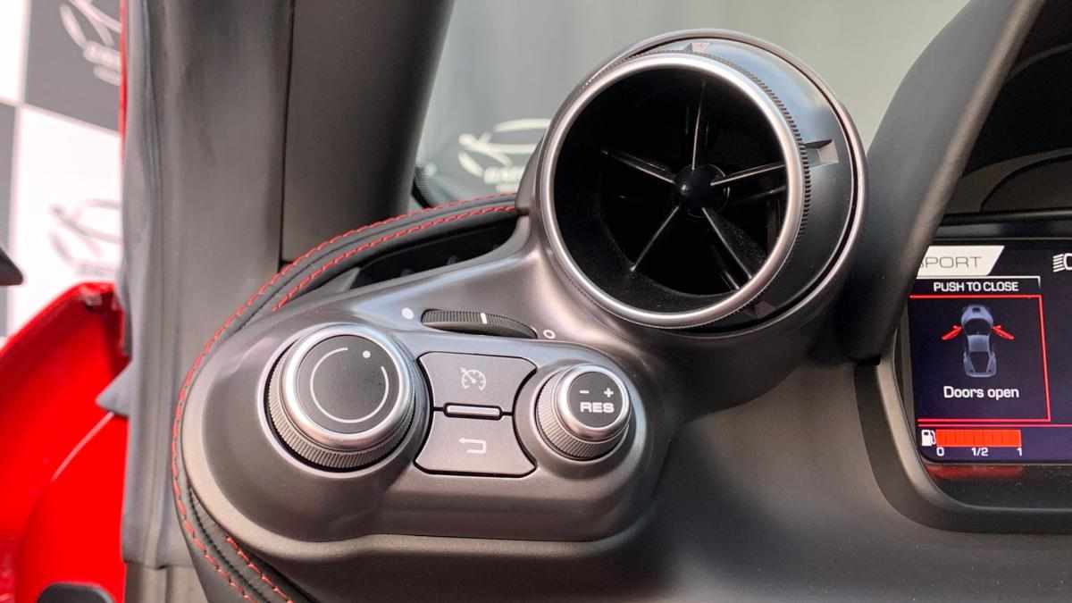 ferrari-f8-tributo-3-9-v8-2021-gasolina-3902cc