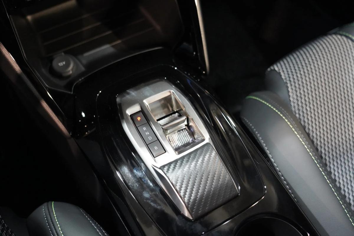 peugeot-2008-2024-eletrico-0cc