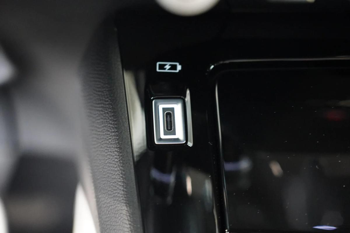peugeot-2008-2024-eletrico-0cc