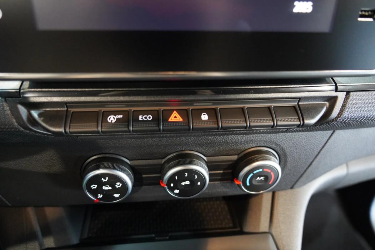 renault-kangoo-2025-diesel-1461cc