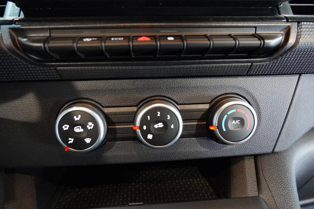 renault-kangoo-2025-diesel-1461cc