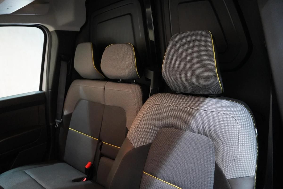 renault-kangoo-2025-diesel-1461cc