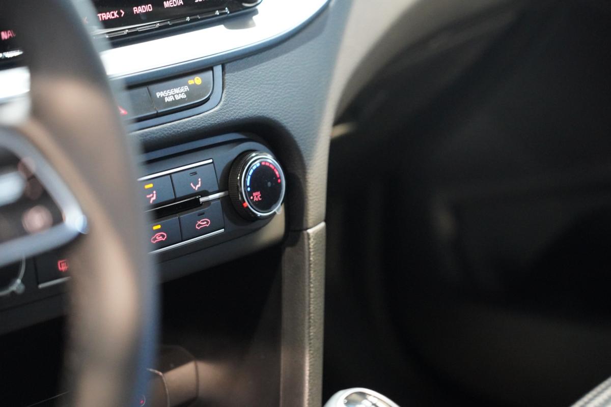 kia-xceed-2026-gasolina-998cc