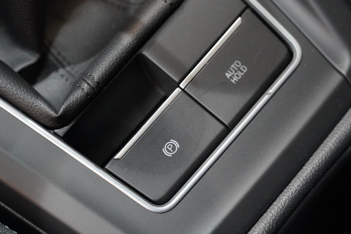 volkswagen-golf-2022-gasolina-999cc