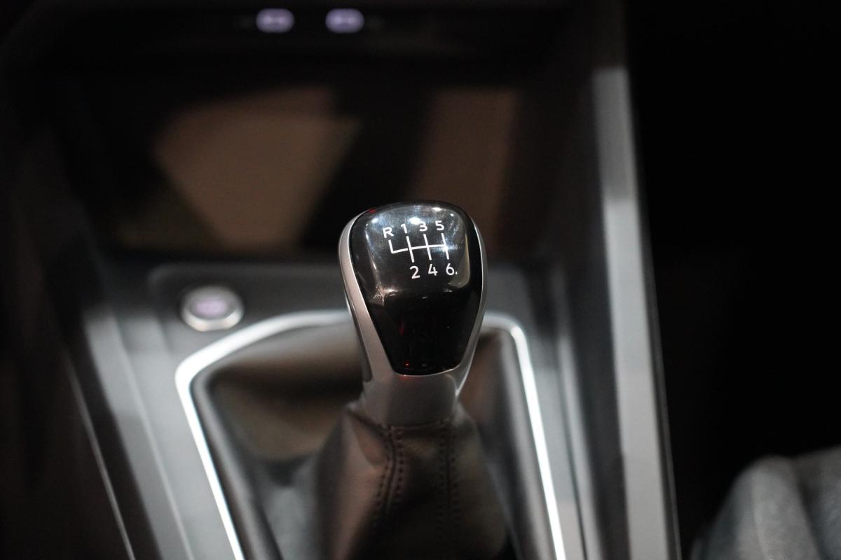volkswagen-golf-2022-gasolina-999cc