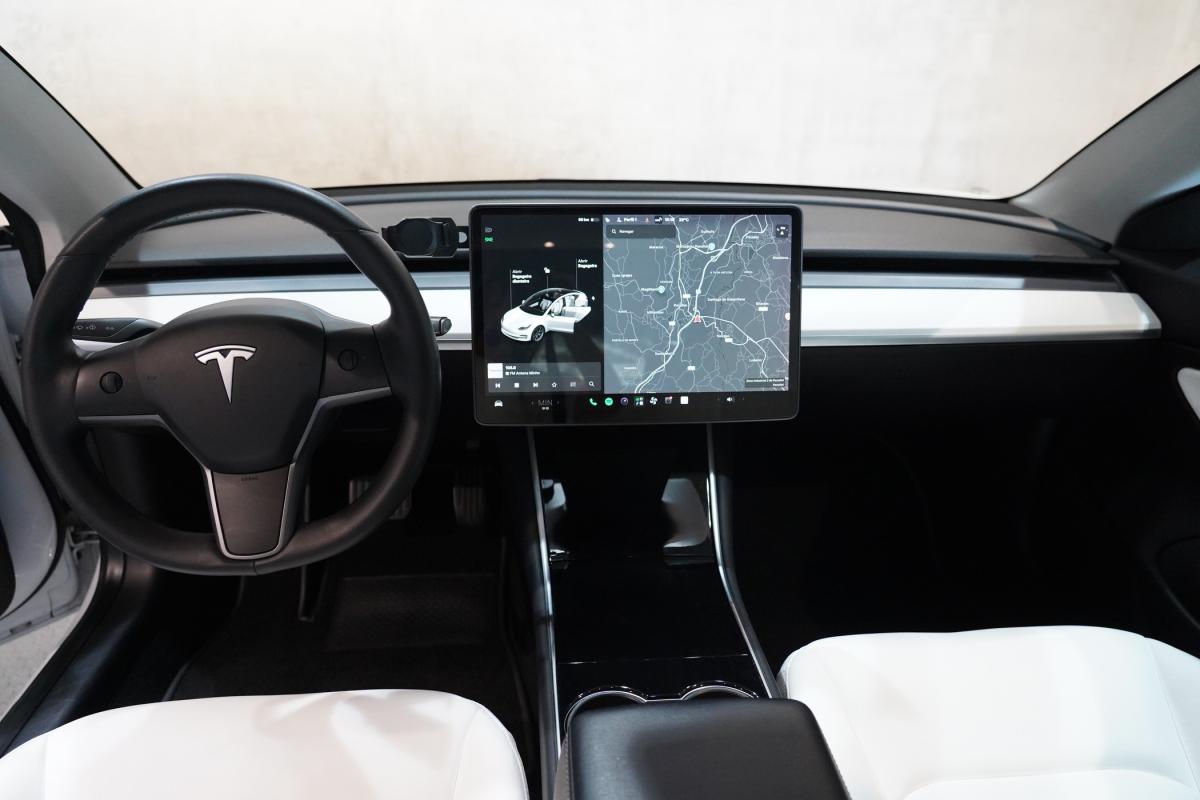 tesla-model-3-2019-eletrico-500cc