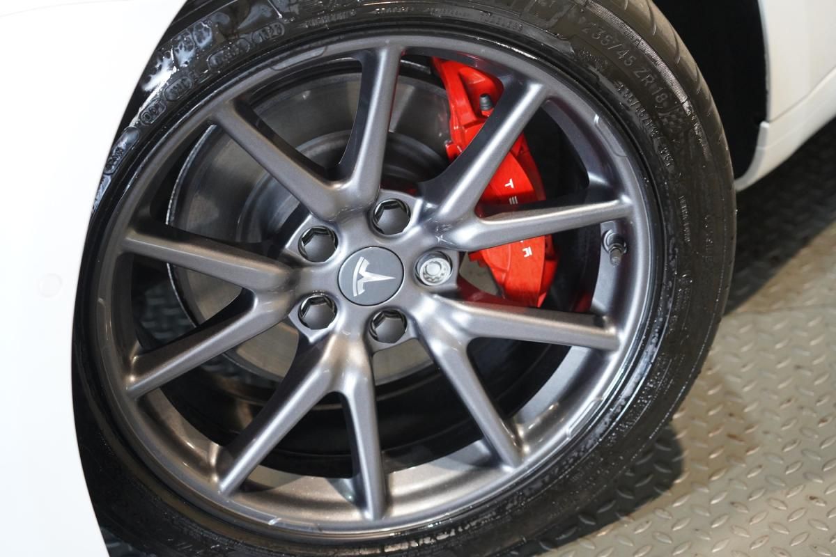 tesla-model-3-2019-eletrico-500cc