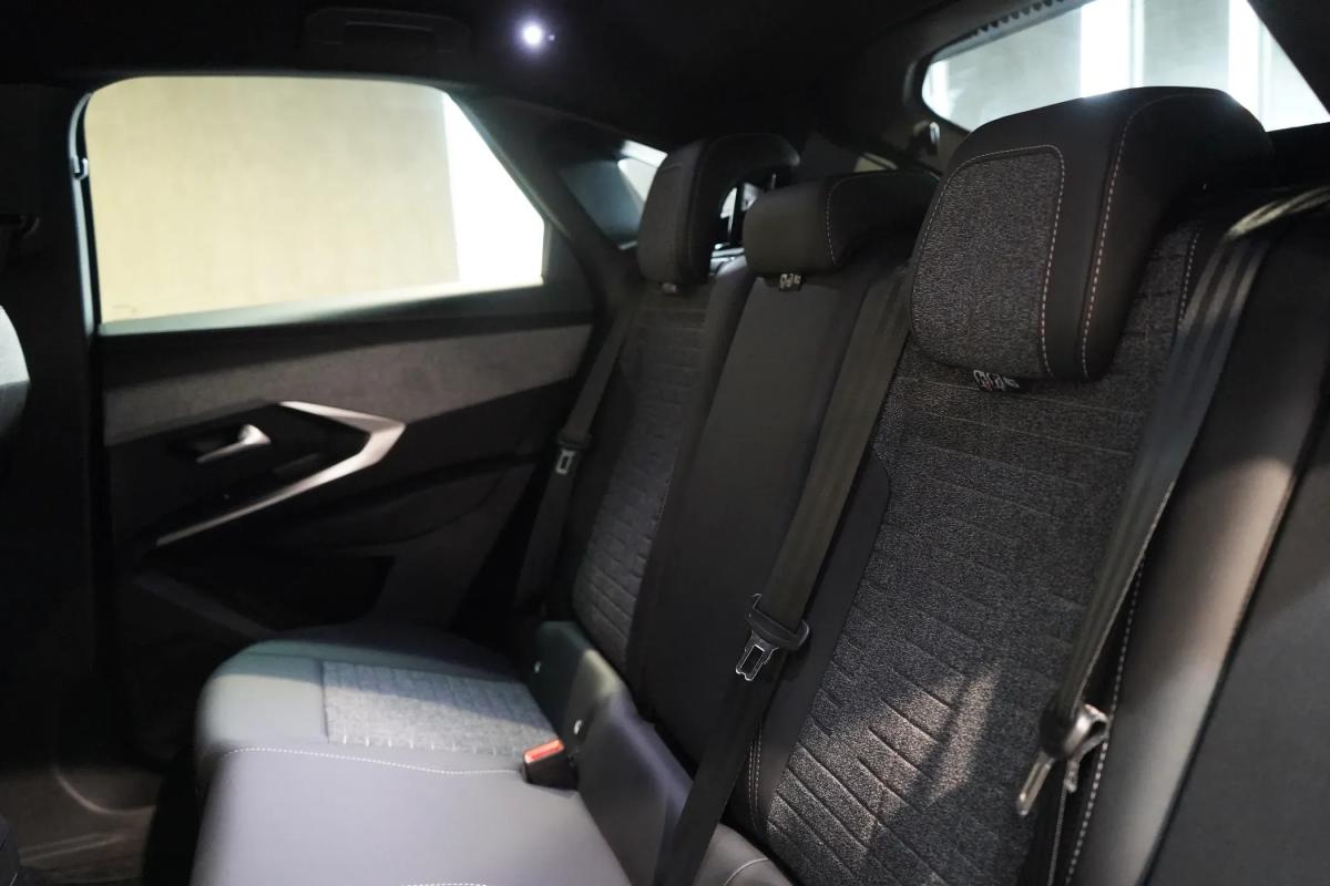 peugeot-3008-2025-hibrido-a-gasolina-1199cc