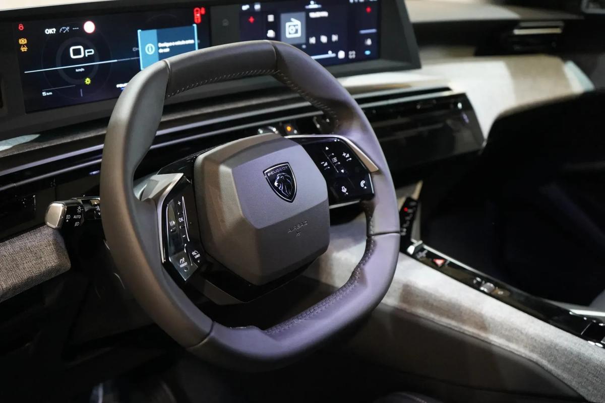peugeot-3008-2025-hibrido-a-gasolina-1199cc