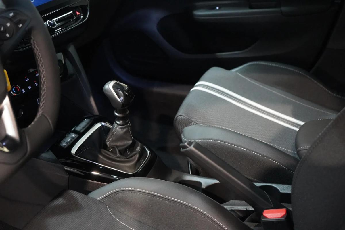 opel-corsa-2026-gasolina-1199cc
