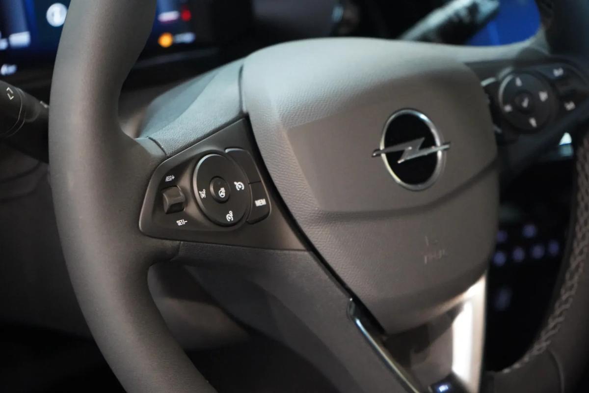 opel-corsa-2026-gasolina-1199cc