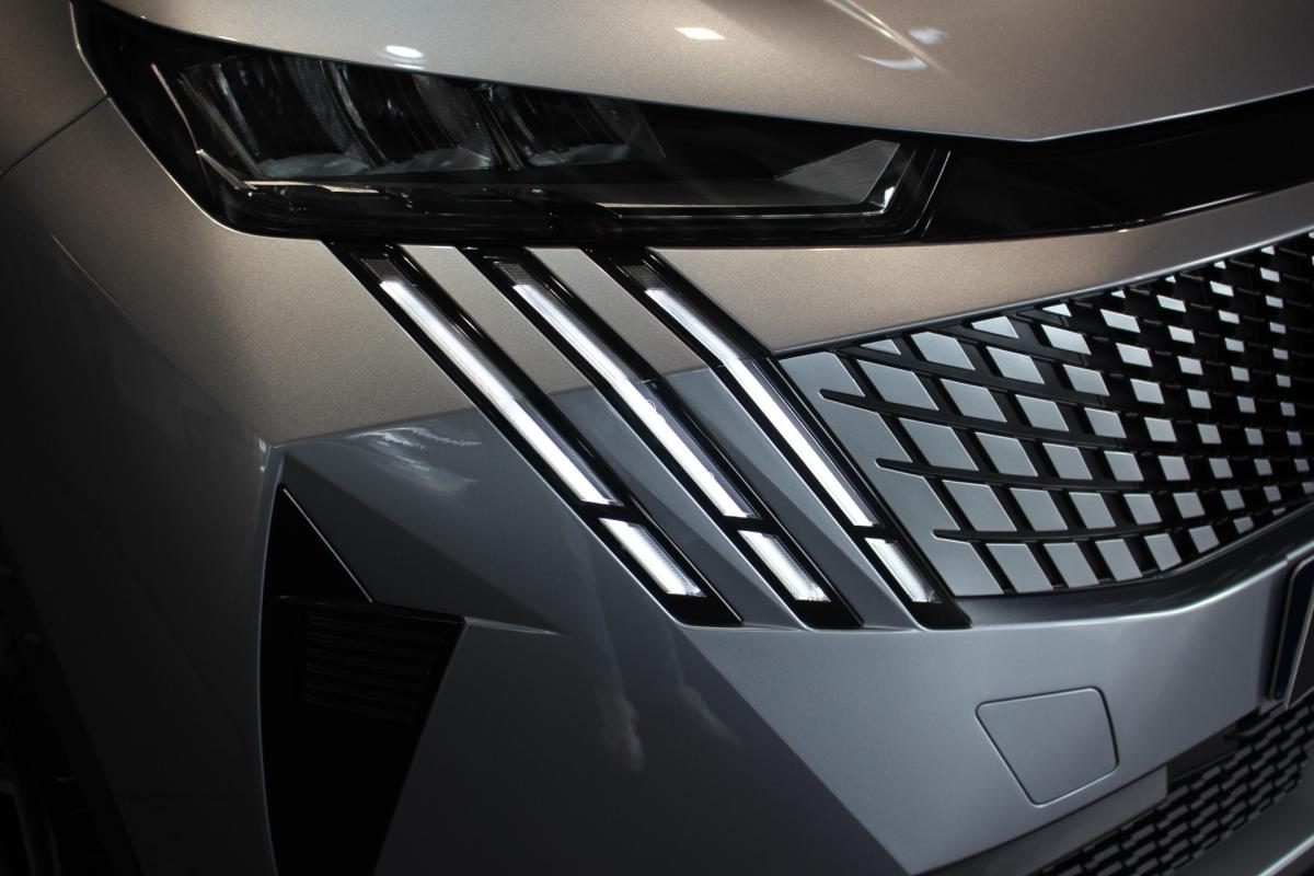 peugeot-3008-2025-hibrido-a-gasolina-1199cc