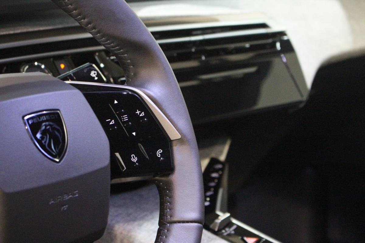 peugeot-3008-2025-hibrido-a-gasolina-1199cc