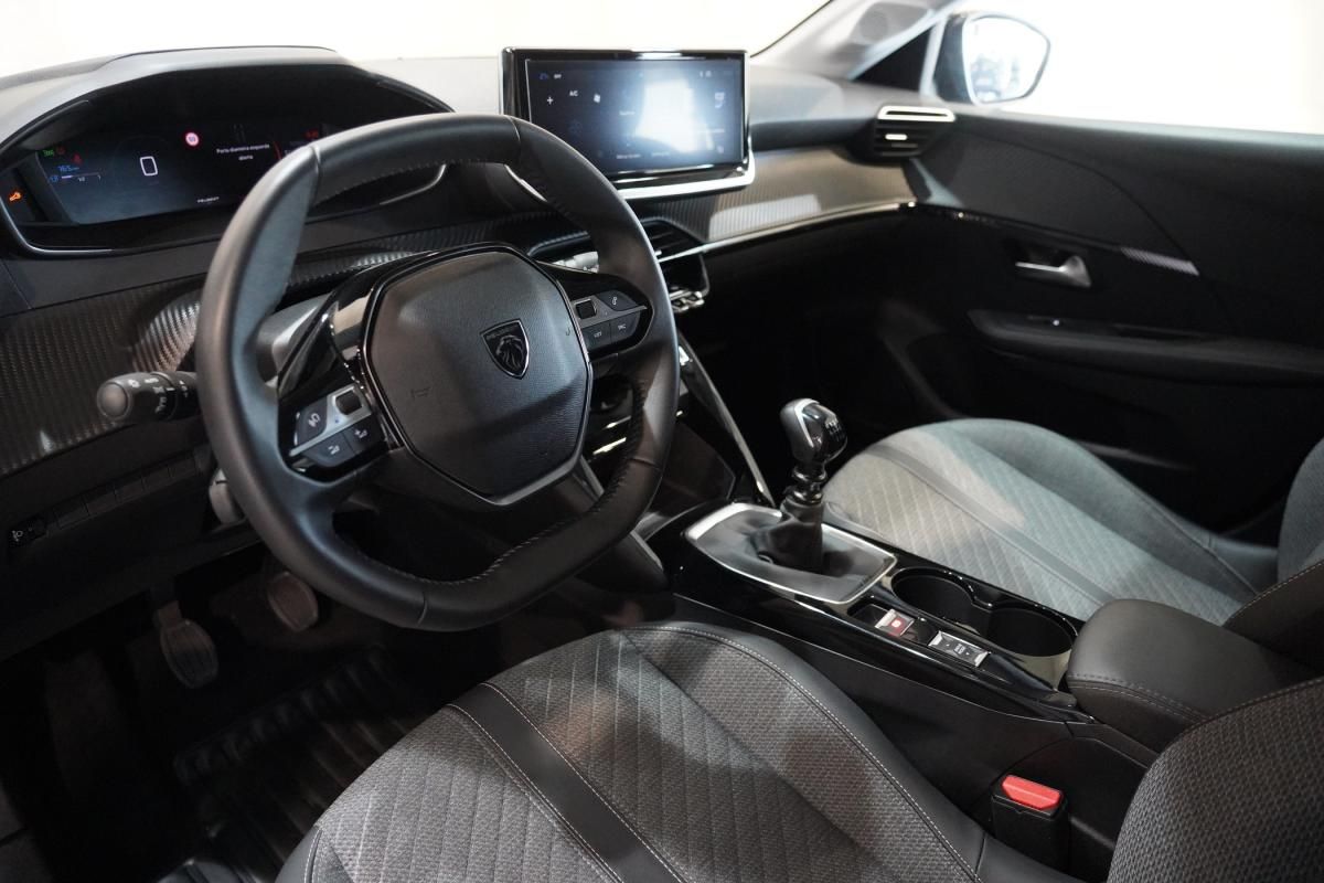 peugeot-208-2025-gasolina-1199cc
