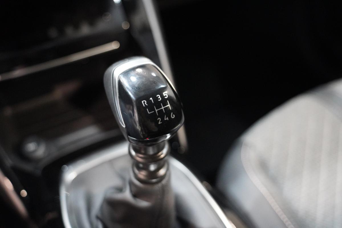 peugeot-208-2025-gasolina-1199cc