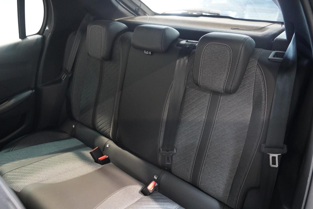 peugeot-208-2025-gasolina-1199cc