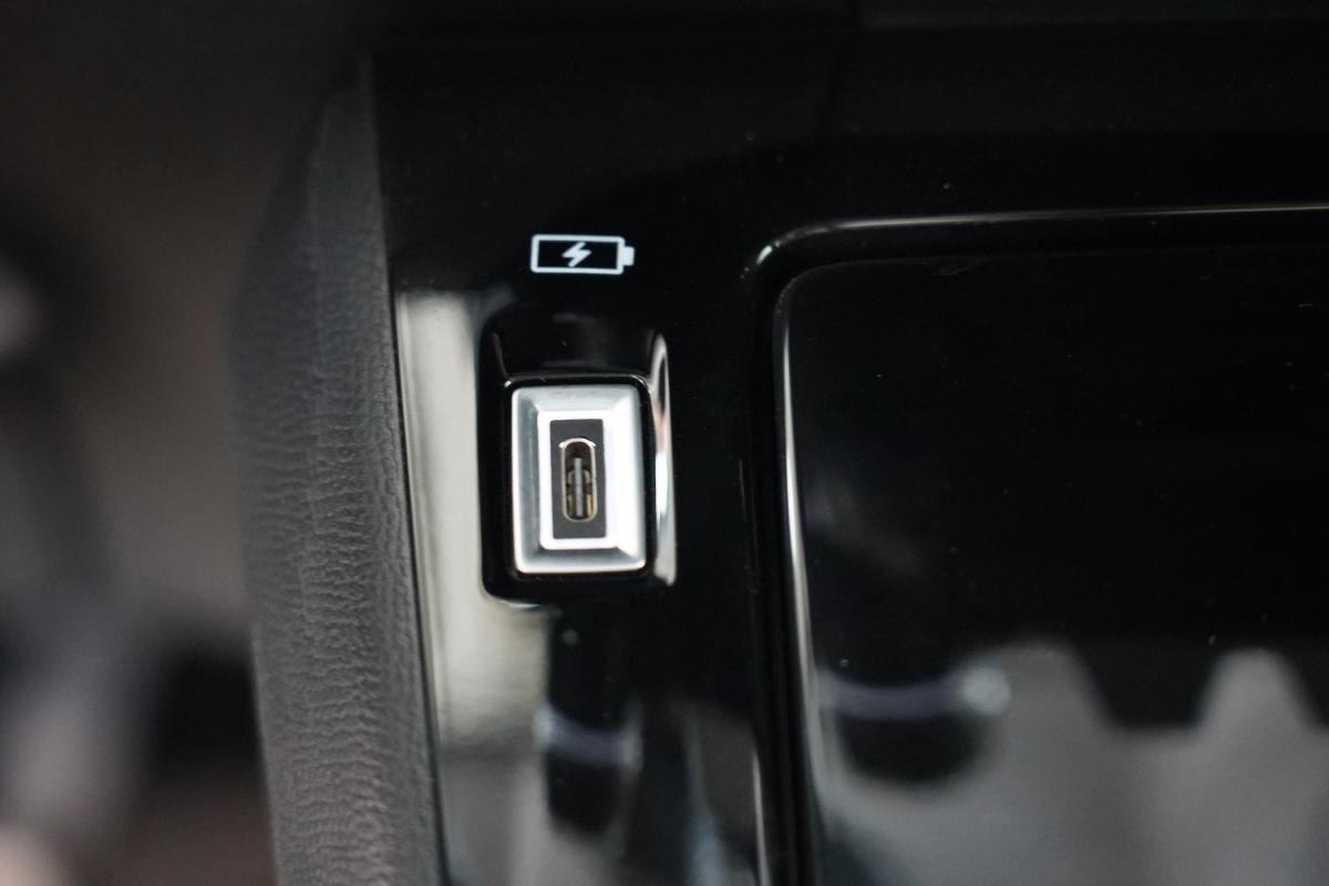 peugeot-208-2025-gasolina-1199cc