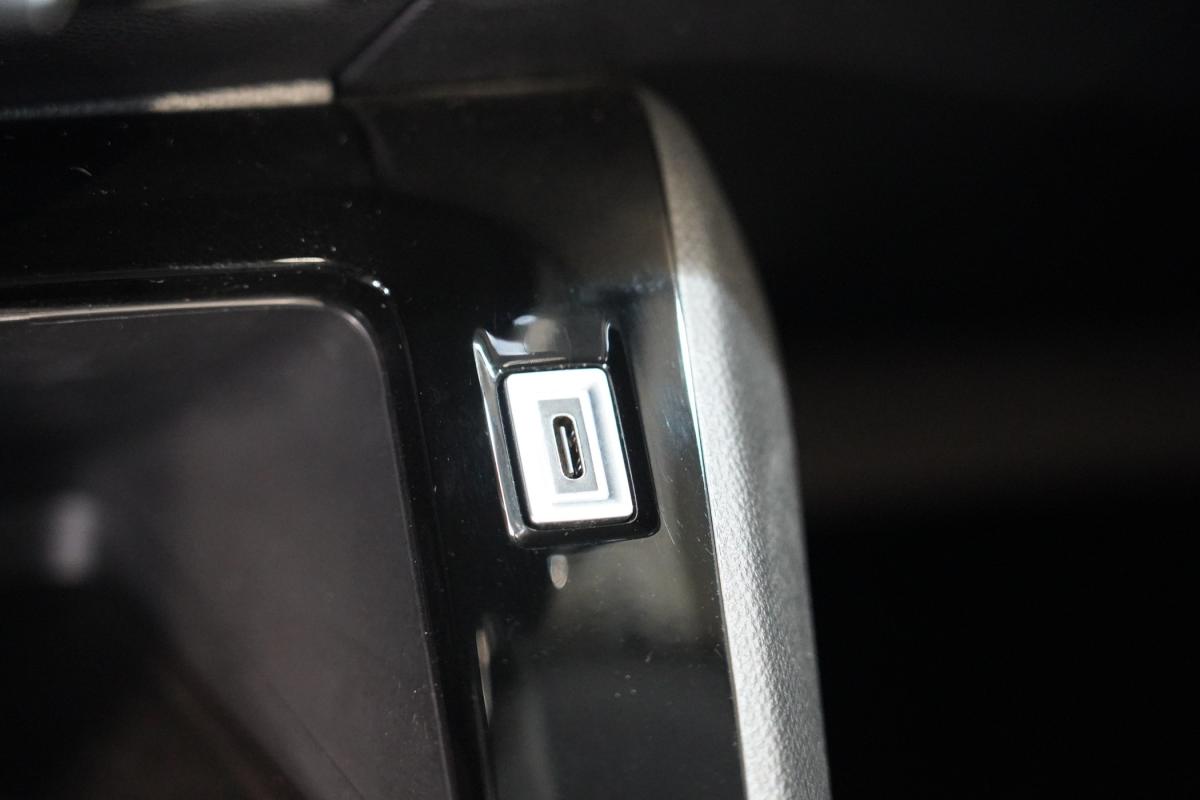 peugeot-208-2025-gasolina-1199cc