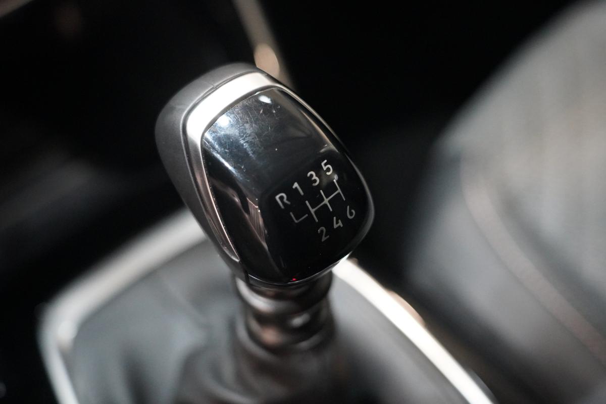 peugeot-208-2025-gasolina-1199cc