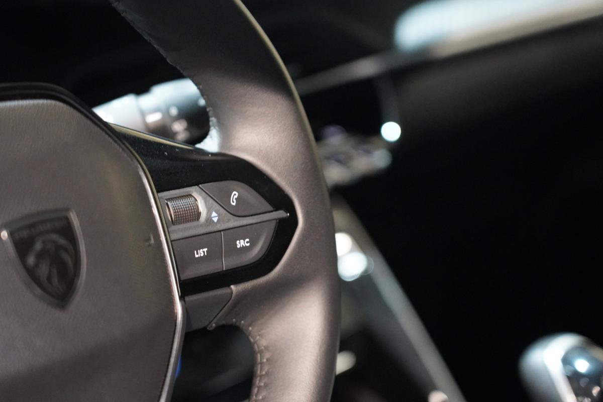 peugeot-208-2025-gasolina-1199cc