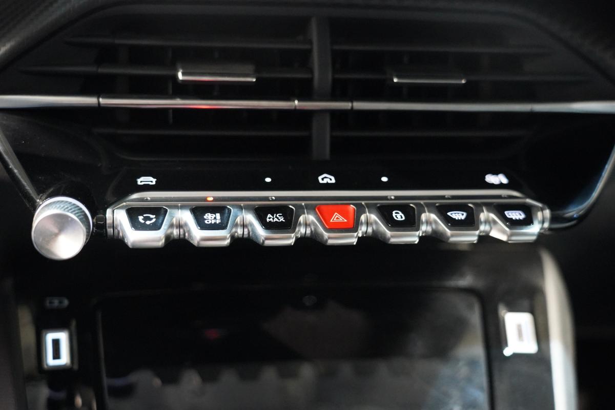 peugeot-208-2025-gasolina-1199cc