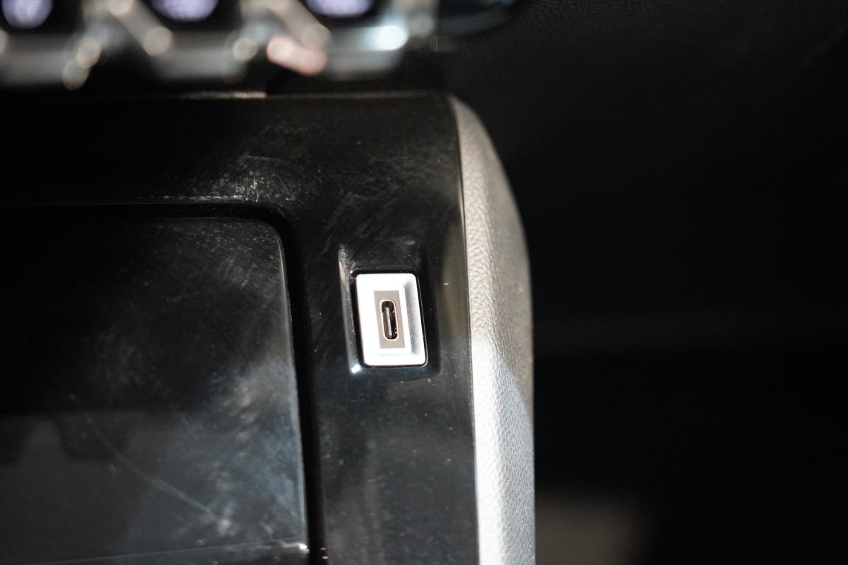 peugeot-208-2025-gasolina-1199cc