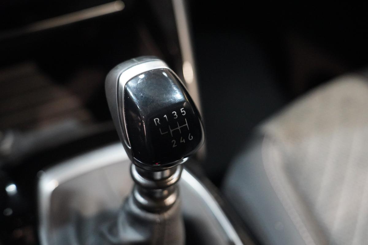 peugeot-208-2025-gasolina-1199cc