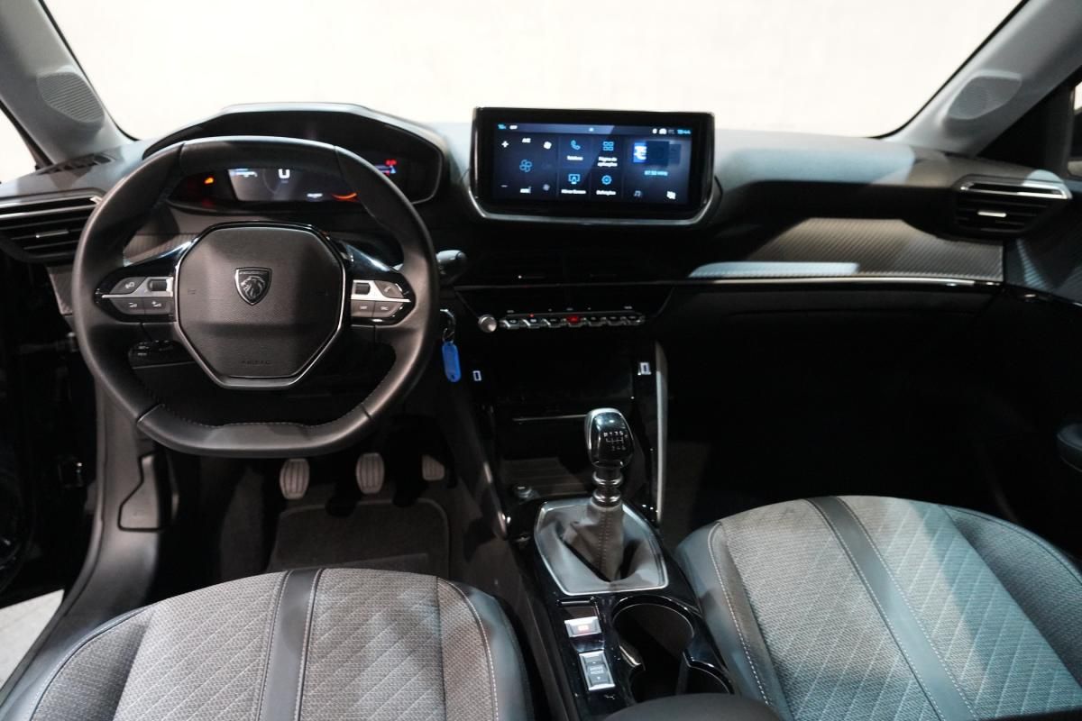 peugeot-208-2025-gasolina-1199cc