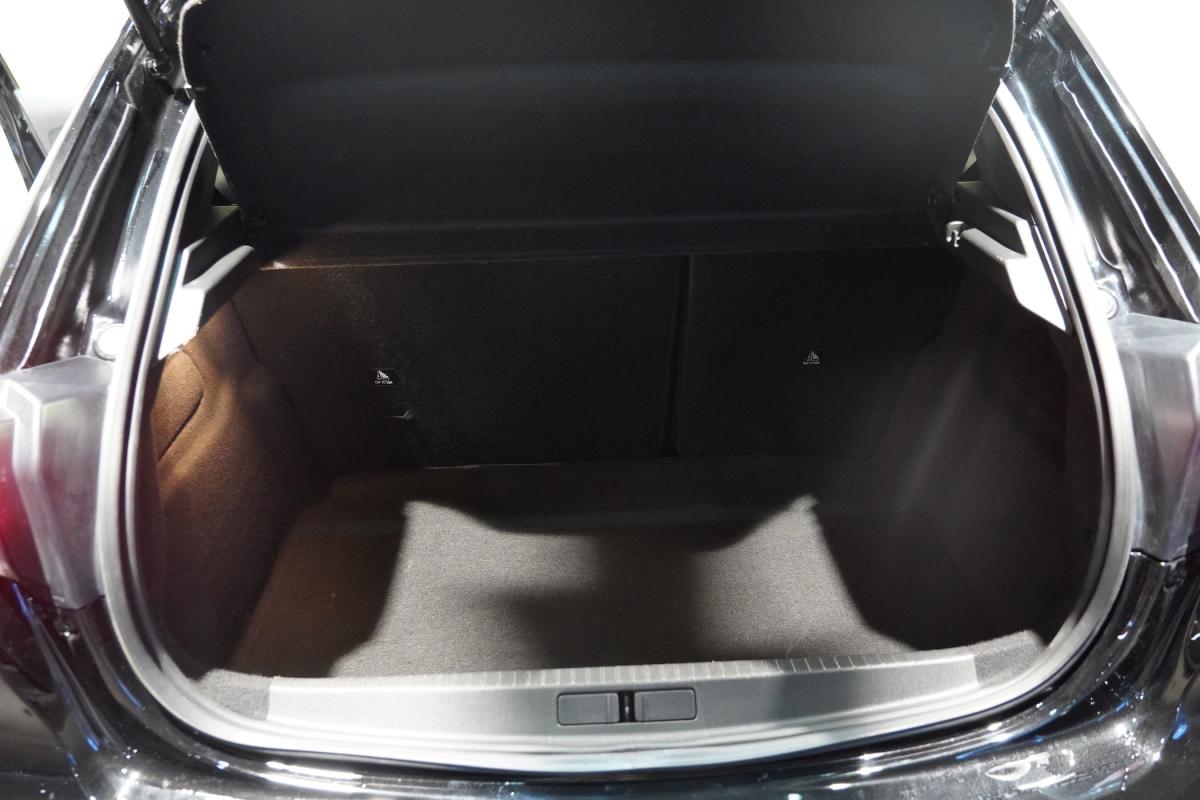 peugeot-208-2025-gasolina-1199cc