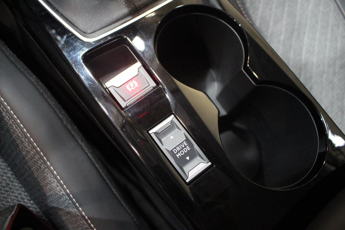 peugeot-208-2025-gasolina-1199cc