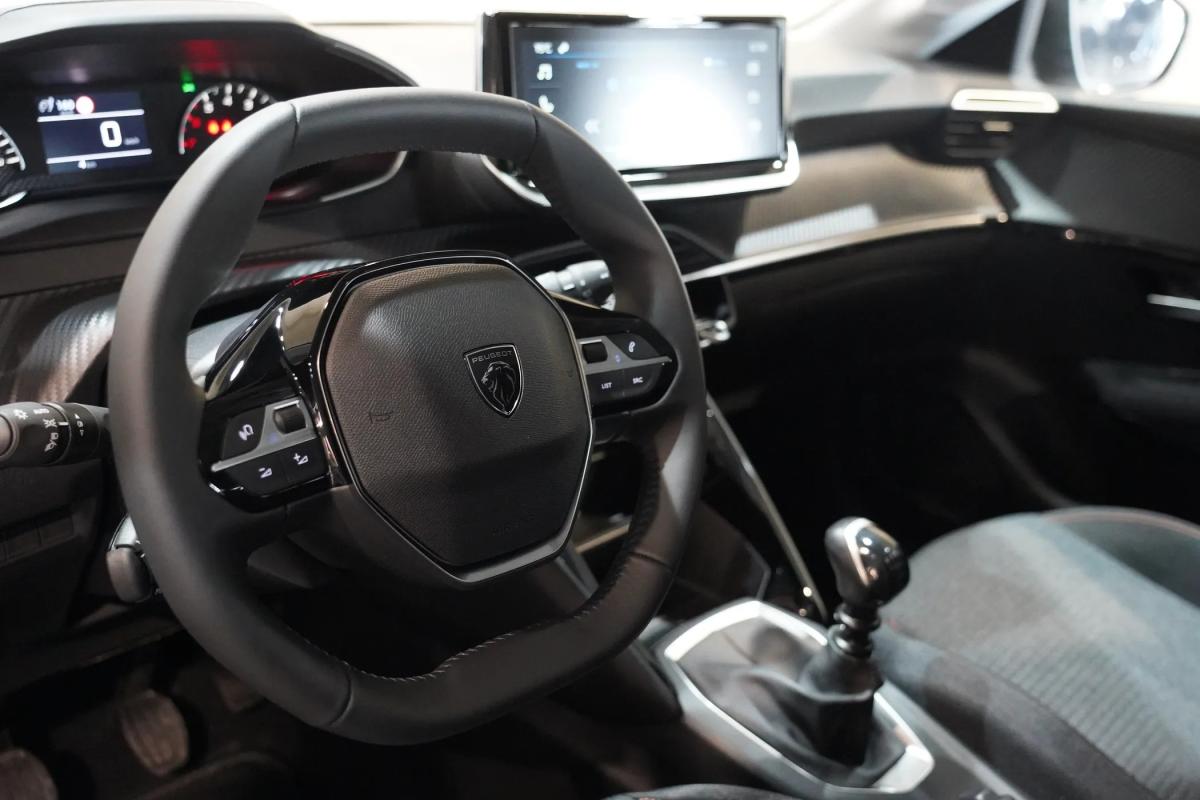 peugeot-208-2026-gasolina-1199cc