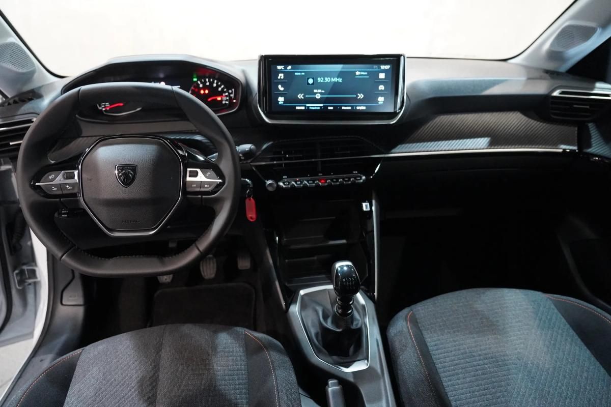 peugeot-208-2026-gasolina-1199cc