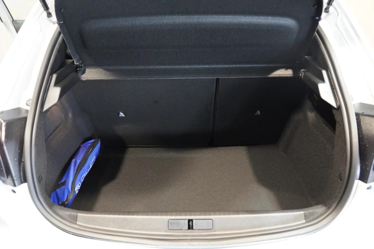 peugeot-208-2026-gasolina-1199cc
