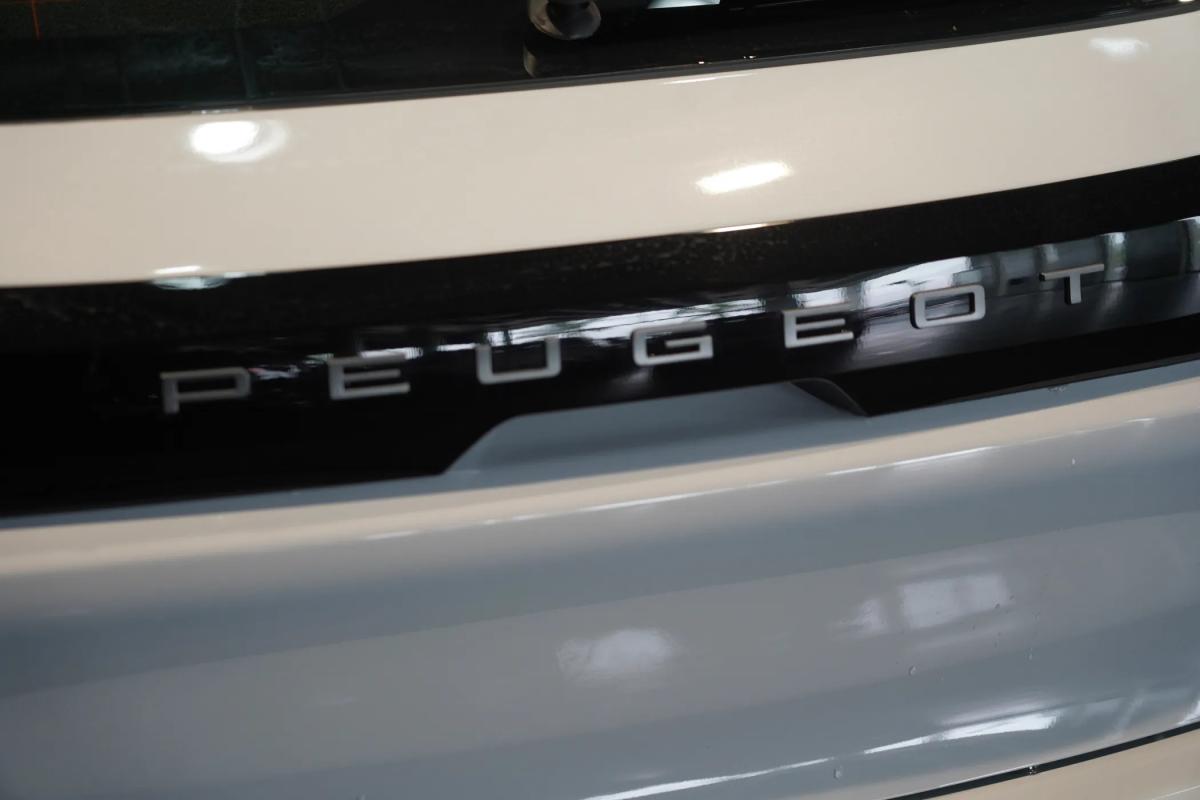 peugeot-208-2026-gasolina-1199cc