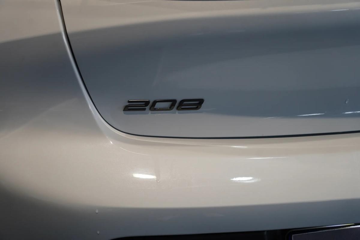 peugeot-208-2026-gasolina-1199cc