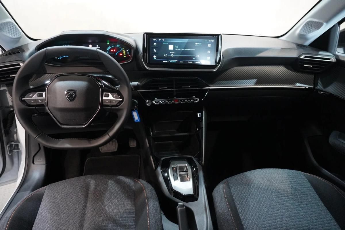 peugeot-208-2025-hibrido-a-gasolina-1199cc