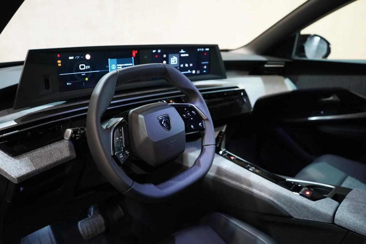 peugeot-3008-2025-hibrido-a-gasolina-1199cc