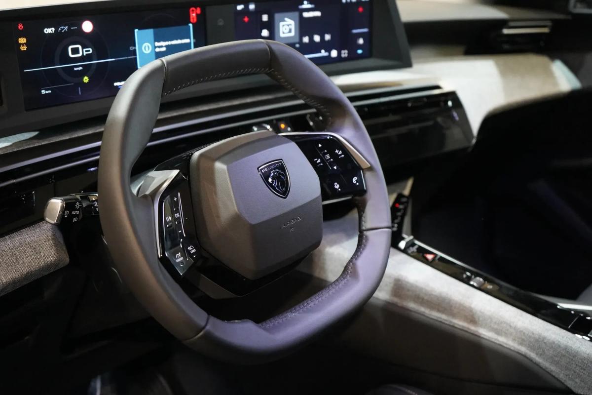 peugeot-3008-2025-hibrido-a-gasolina-1199cc