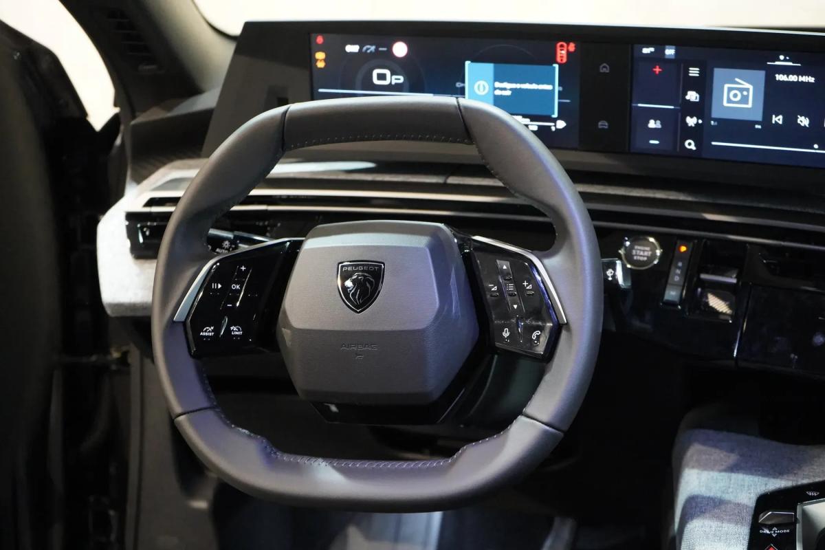 peugeot-3008-2025-hibrido-a-gasolina-1199cc