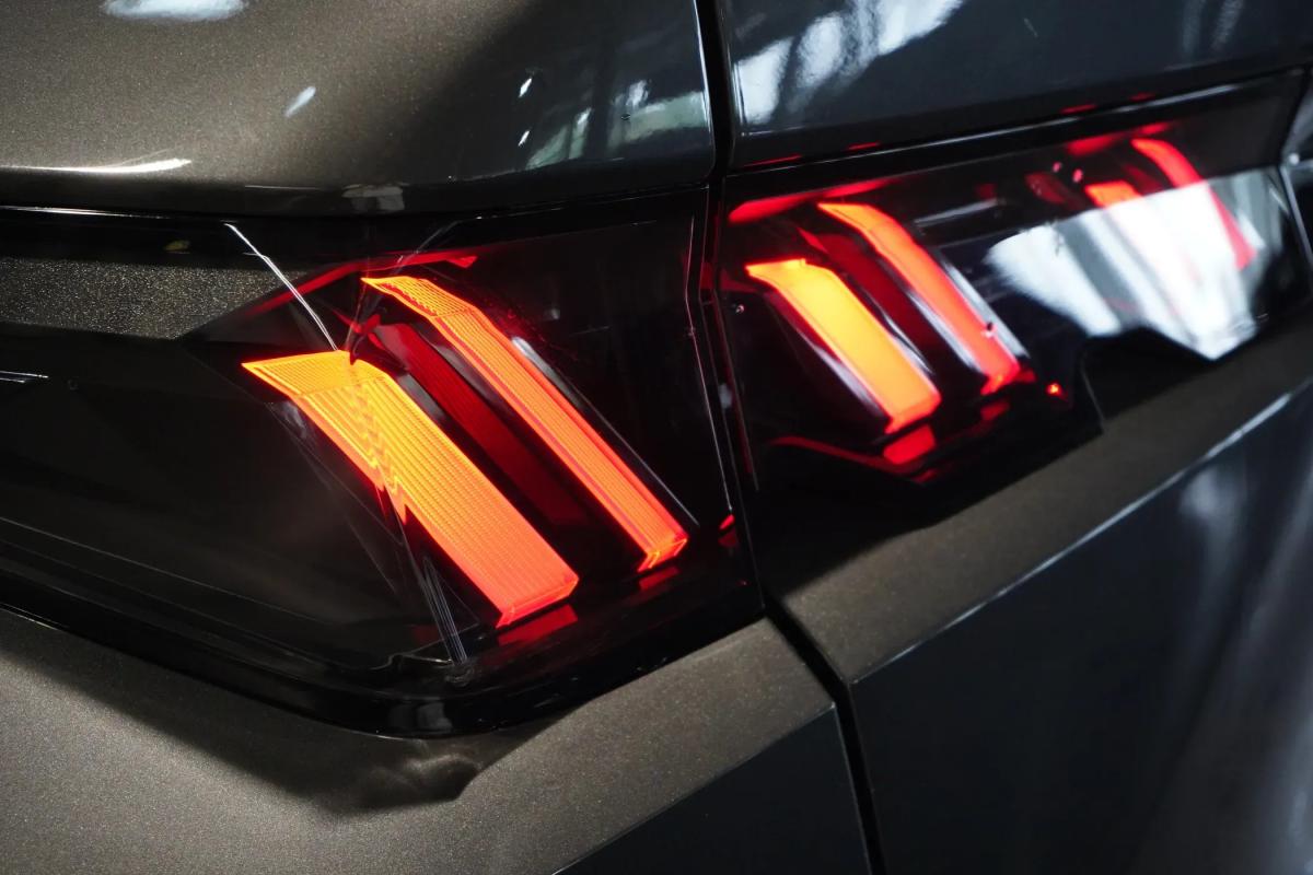 peugeot-3008-2025-hibrido-a-gasolina-1199cc