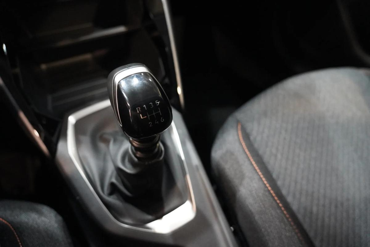 peugeot-208-2026-gasolina-1199cc