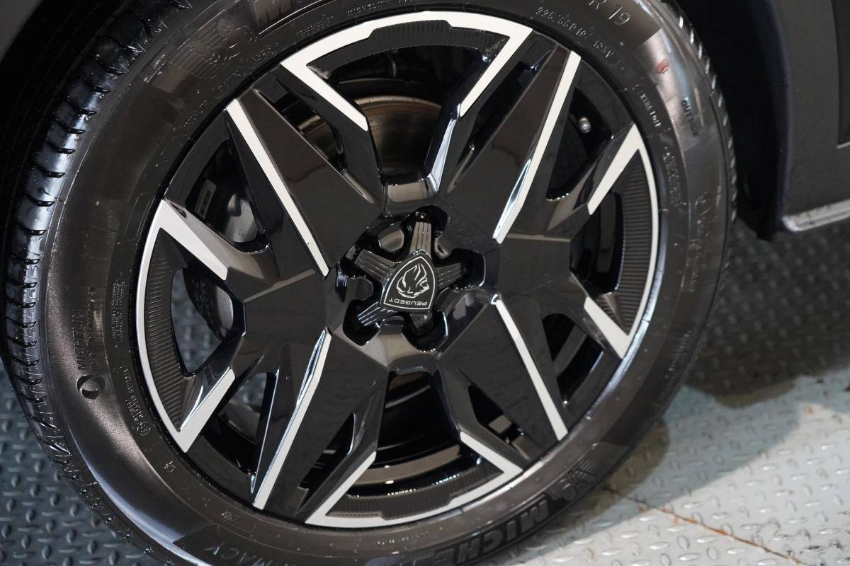 peugeot-3008-2025-hibrido-a-gasolina-1199cc