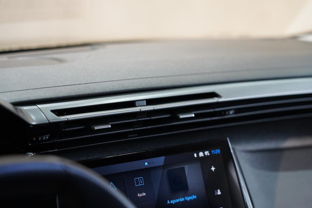 peugeot-e-308-2024-eletrico-0cc