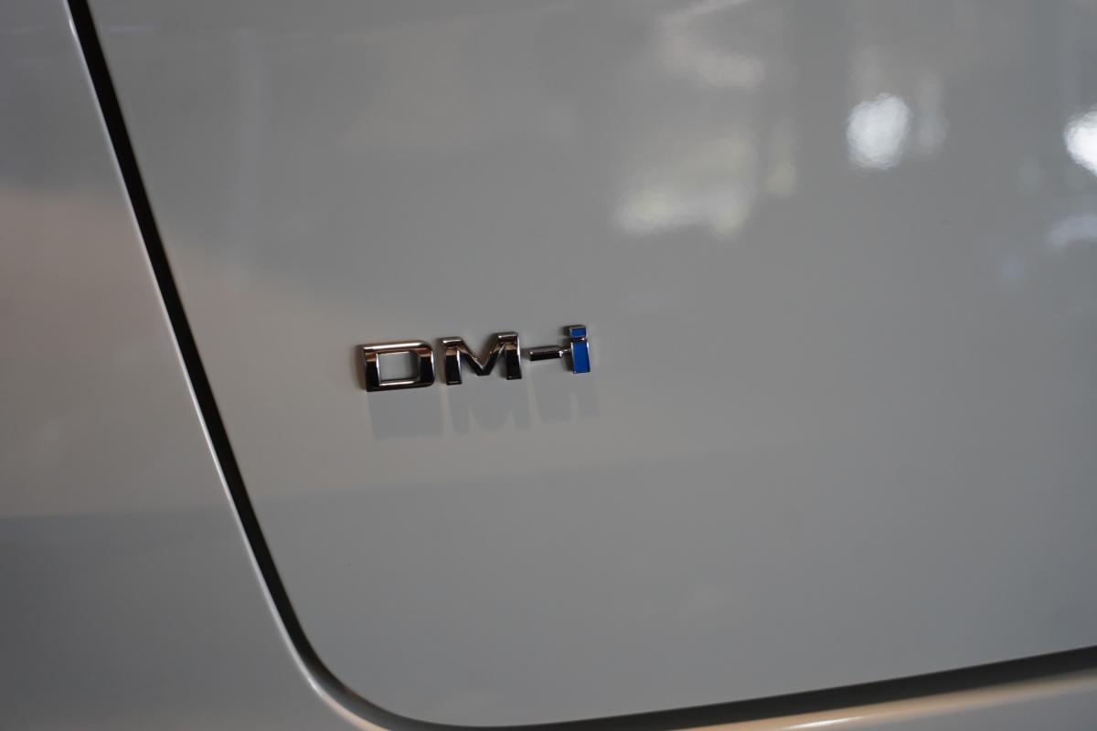 byd-seal-6-2026-hibrido-a-gasolina-1498cc