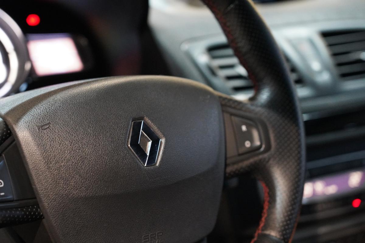 renault-megane-coupe-2015-diesel-1461cc