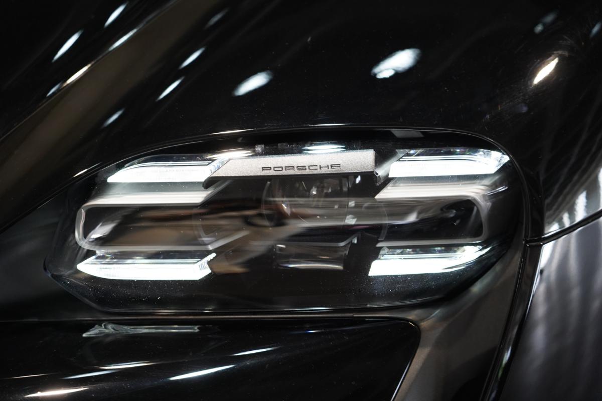 porsche-taycan-2023-eletrico-0cc